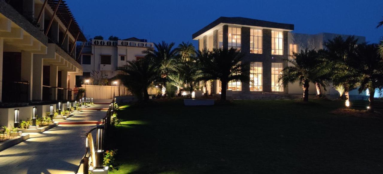 The Creek Boutique Resort & Spa 볼푸르 외부 사진