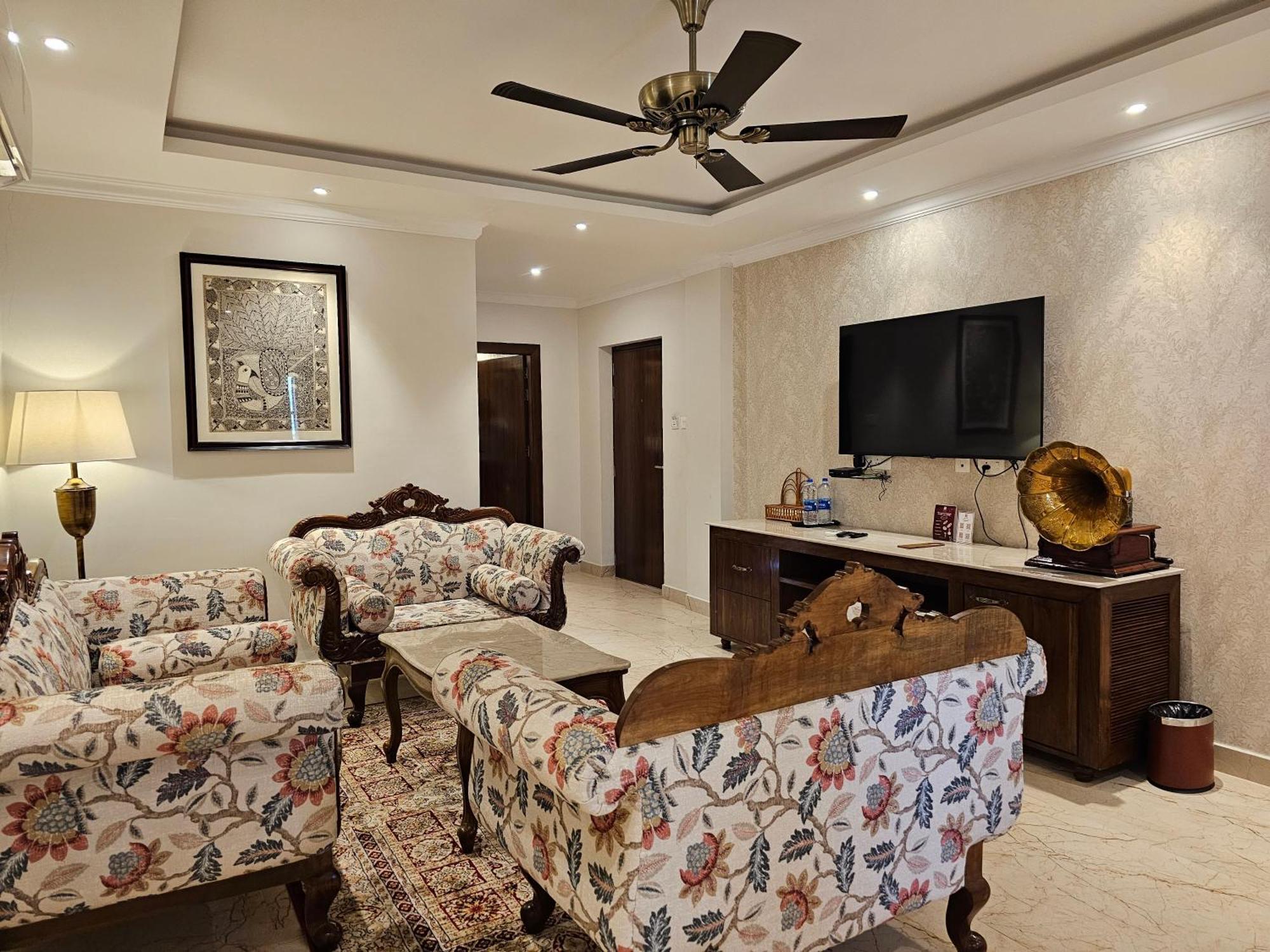 The Creek Boutique Resort & Spa 볼푸르 외부 사진