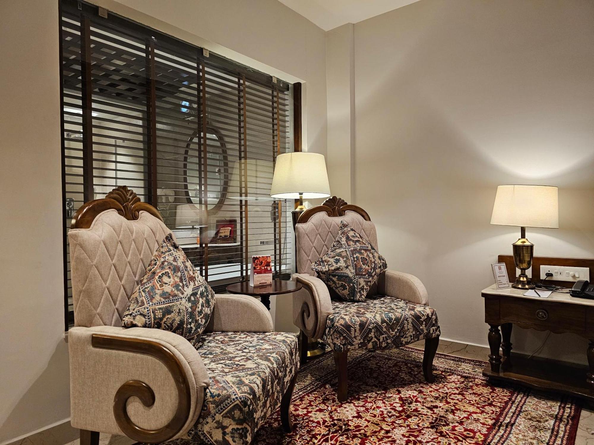 The Creek Boutique Resort & Spa 볼푸르 외부 사진